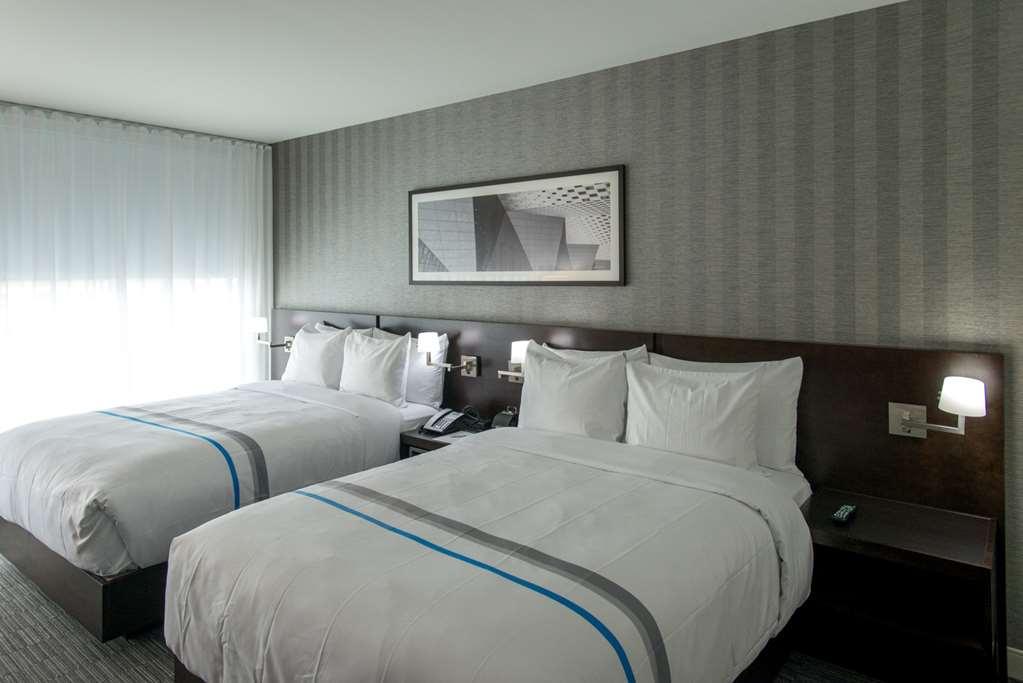 Hotel The Grand Airport By Lakeview
